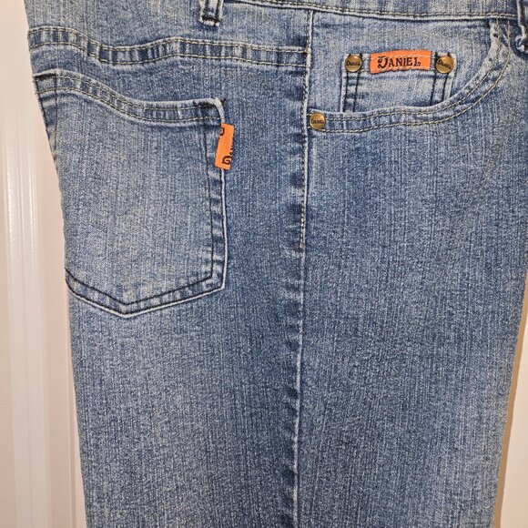 Paisley Embroidered Jeans - Picture 12 of 13